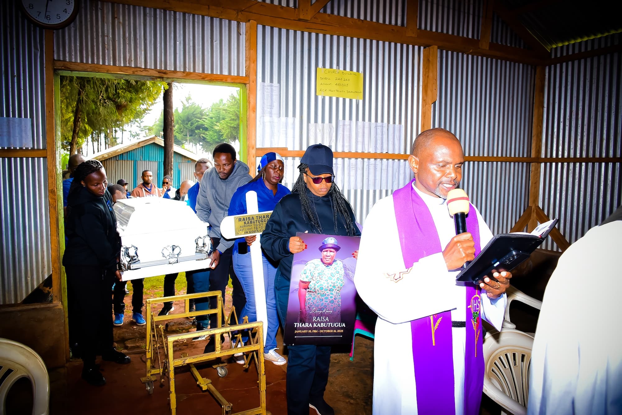 Arrival for church service.